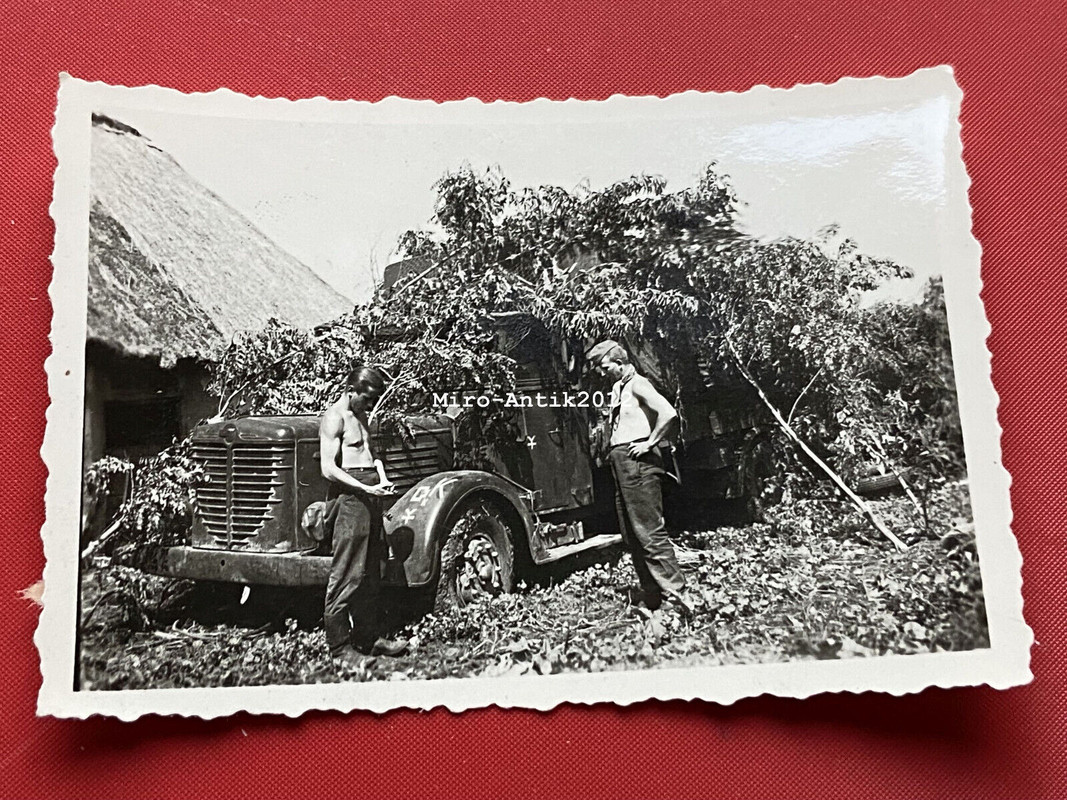 Foto, Panz Nachr. Ers. Abtlg. 82, Büssing NAG, Poltawa Ukraine 1941