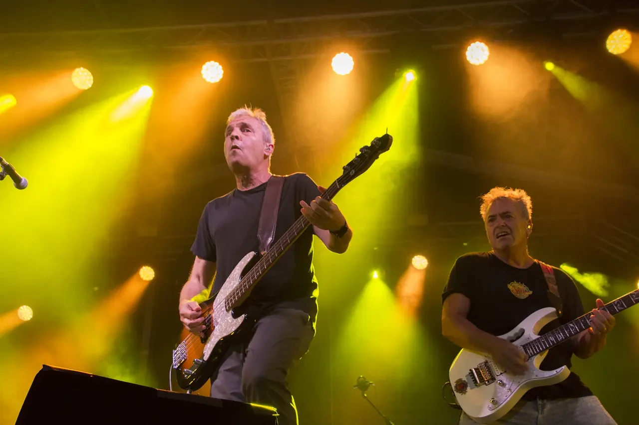 Hombres G