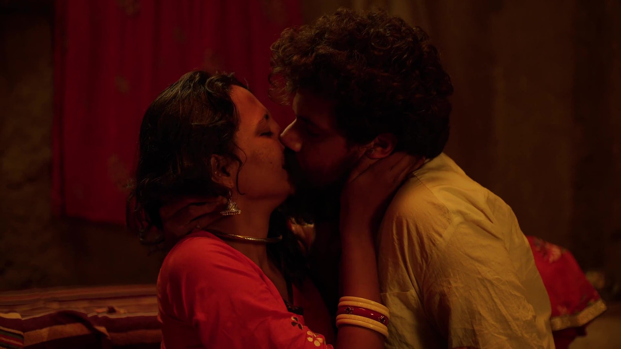 [Image: vlcsnap-2025-10-28-19h25m35s046.jpg]