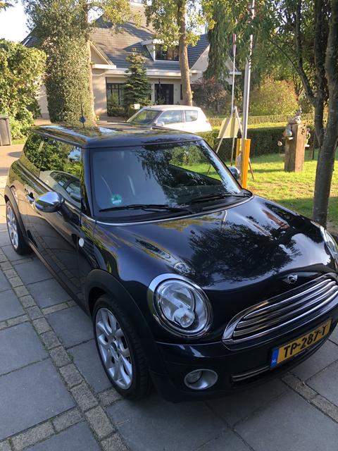 0F7B976F-13C8-488A-ABF0-F74A1289F1DA