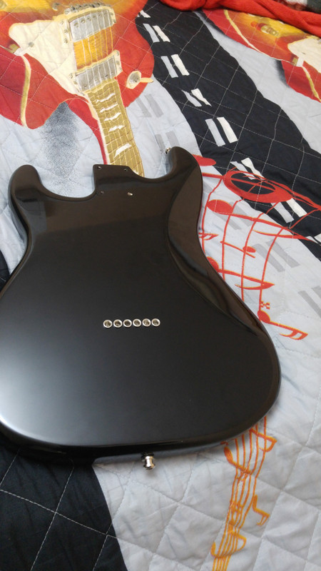 1515939489378-1867794113