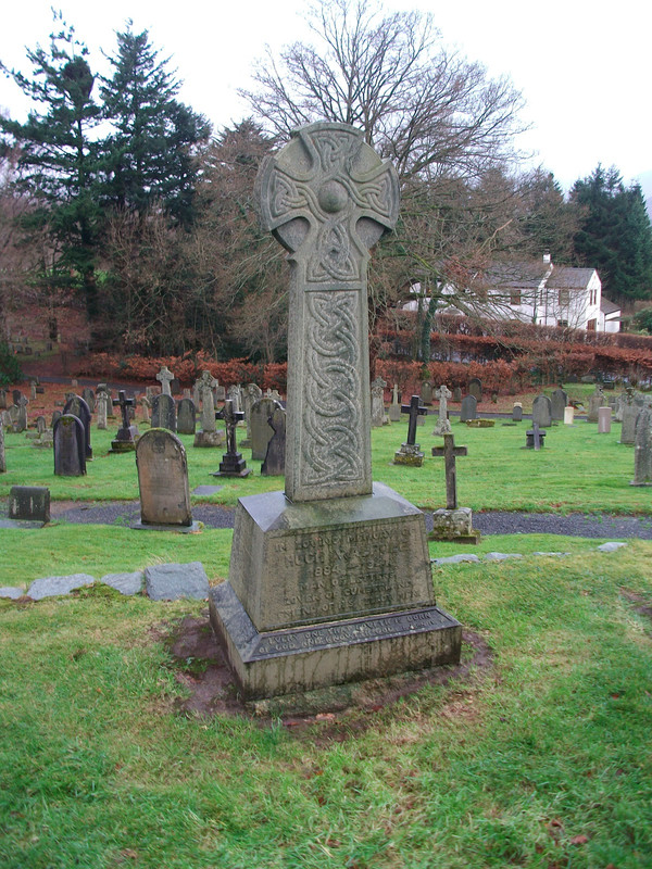 St-John-s-Churchyard-Keswick-Hugh-Walpole-(1)