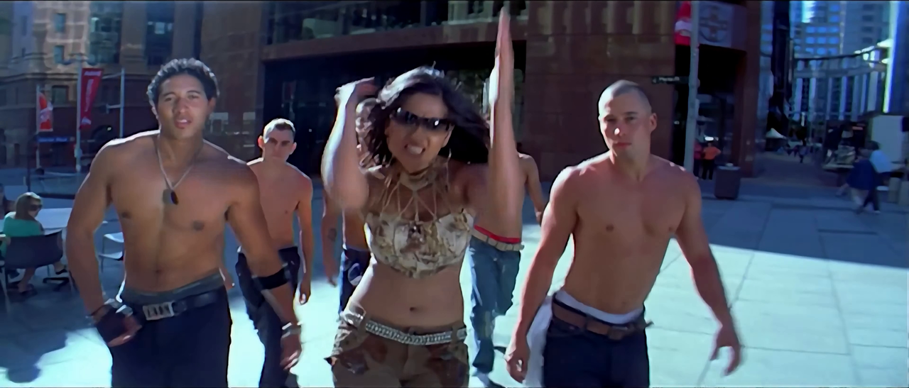 Anushka Shetty Title 4K Song from Okka Magadu2025-04-24 18-17-42-862-117