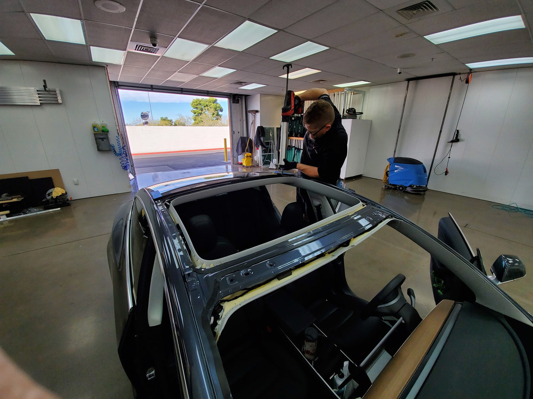 Toit verre tesla model 3