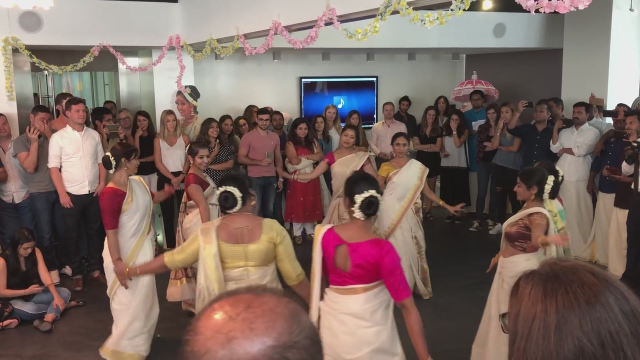 Thiruvathira  Onam Dance[21-25-06]