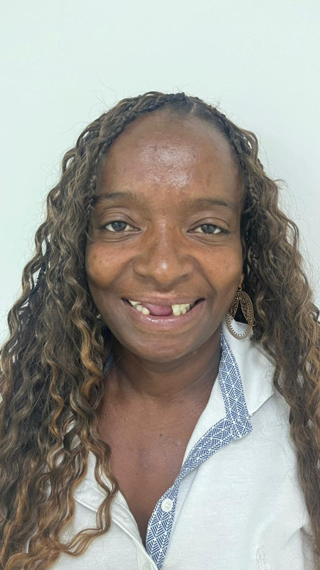 Sorriso antes do tratamento