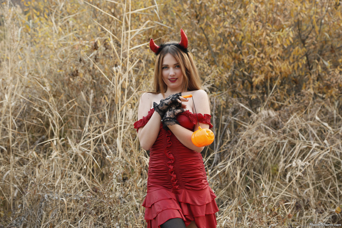 MarvelCharm_Mila-TrickorTreat-075