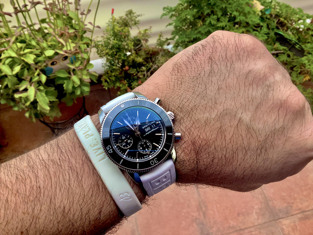 259B98B0-05FD-41D4-8EF2-5FB7563C8F66