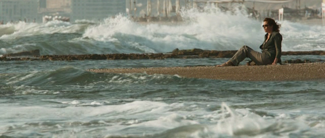 vlcsnap-2013-07-18-00h34m36s149