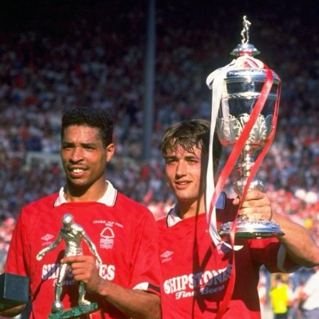 [Image: EBo-Km7-HW4-AAYQiz.jpg]