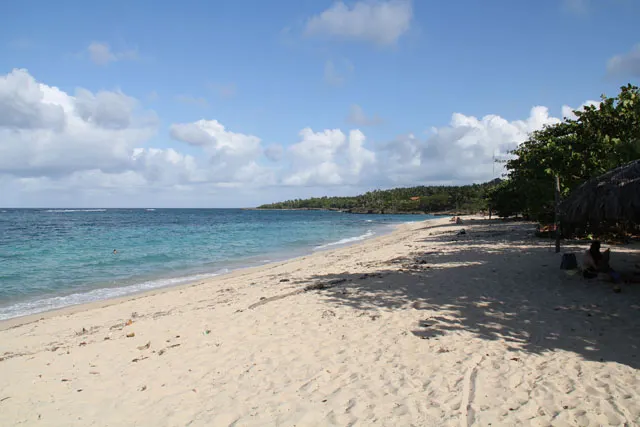 Plage sur l'Ile d'Hicalal