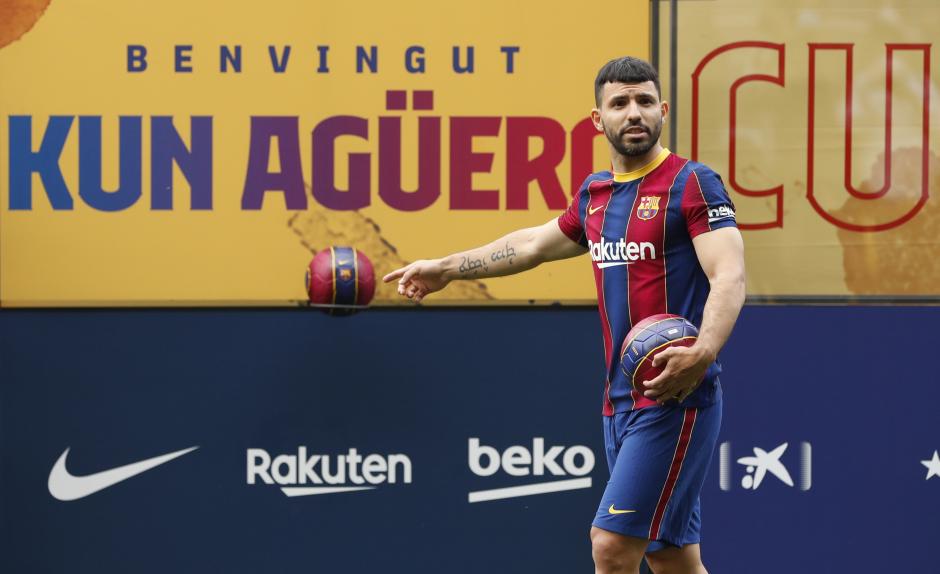 Sergio Aguero Tolak Nomor Jersey Messi Di Barcelona.