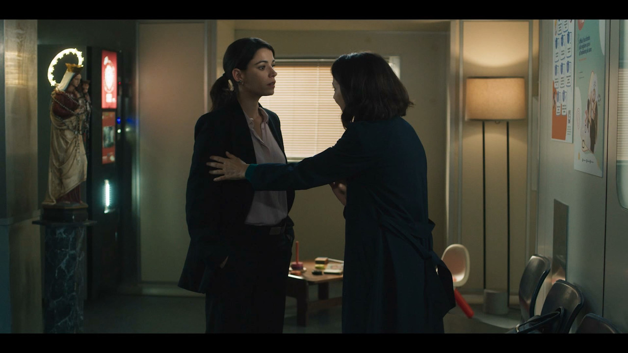 Maria Corleone - Stagione 2 (2025) (3-4) WEB-DL 1080P ITA AAC x264.mkv_snapshot_00.02.06.000