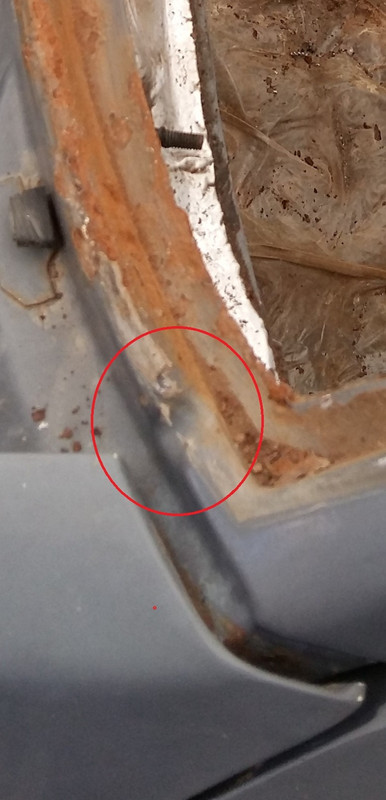 Уплотнение лобового стекла (фото канавки)