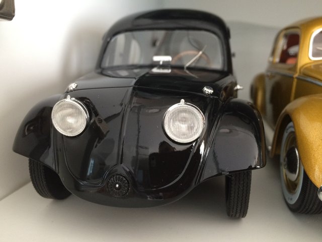 1/18 Volkswagen Beetle | DiecastXchange Forum