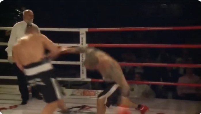 Вижте победата с нокаут на Рико Верхувен в бокса 