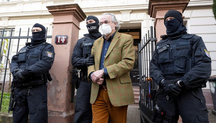 Ir vokiečiai dabar turi savo Astrą ir savo perversmininkus