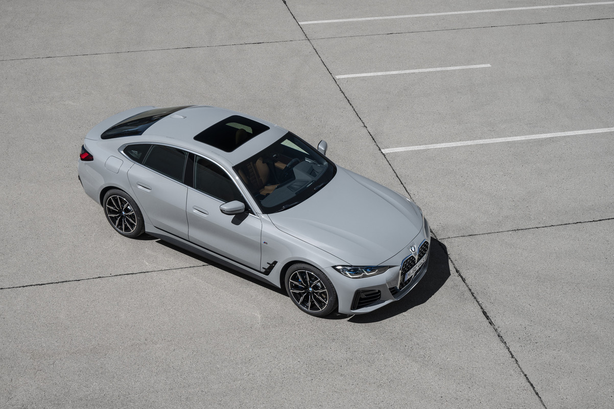 P90424602_highRes_the-all-new-bmw-430i