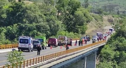 Macabro Hallazgo: Al buscar cuerpo de suicida, rescatistas localizan dos cadáveres abandonados