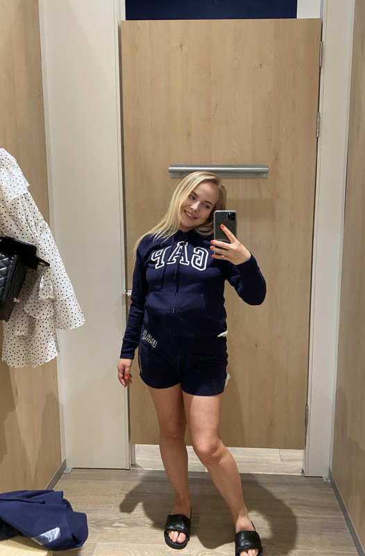 F387CDA3-3AE5-45CC-B683-6F076C3EF5B9