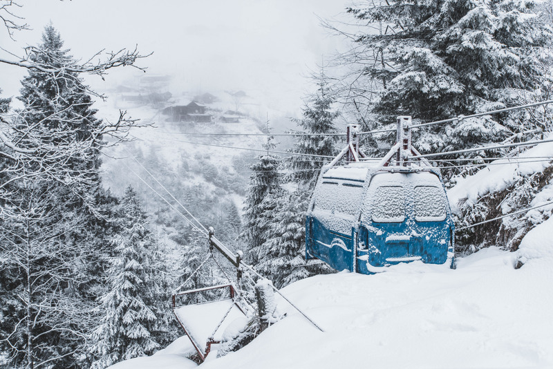 bluesnow-cablecar.jpg