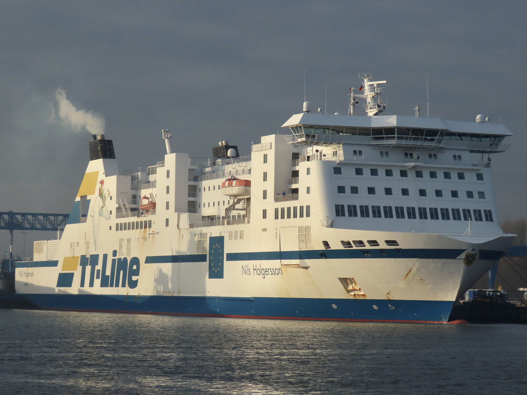 E7F2177C-23D4-4459-8674-B8EC53B76620