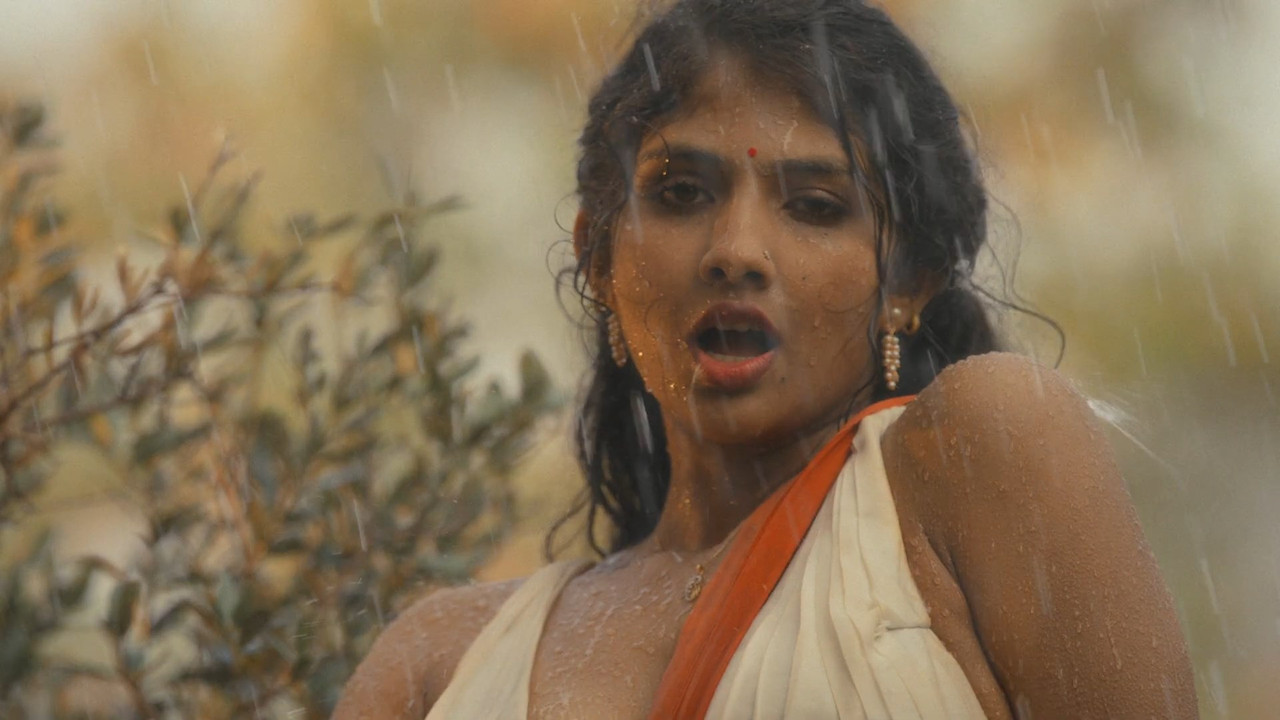 [Image: Aaradhya-Devi-Hot-and-Sexy-Wet-Photoshoo...40-812.jpg]