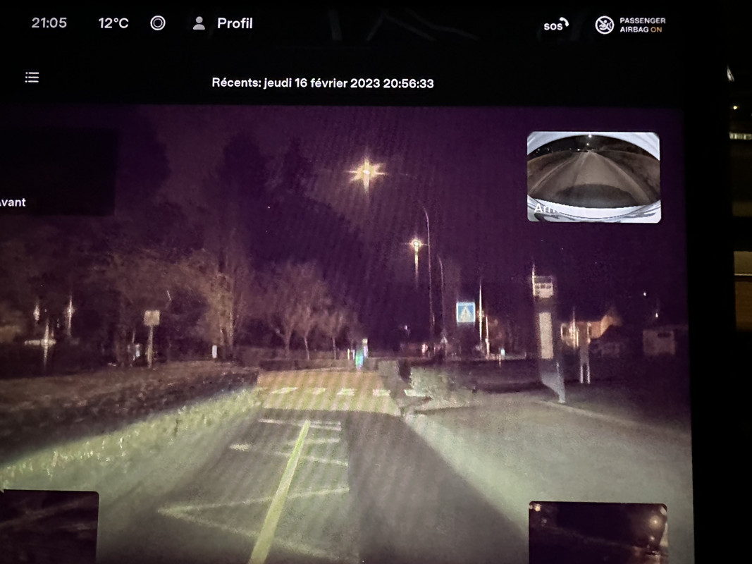 7043C11F-03FF-4581-B16C-50A3DEFD2451