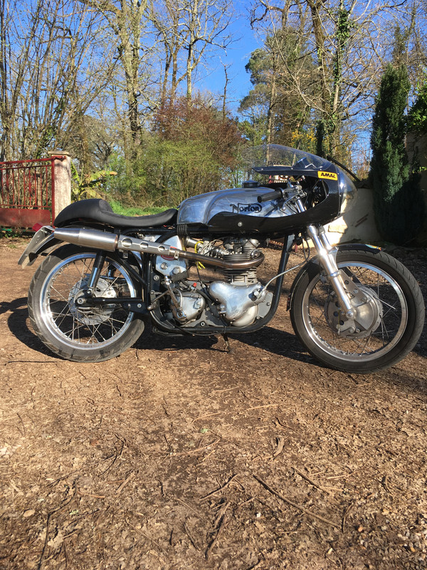 95206829-8FAC-43C8-8D4E-A5BDEC2E8394