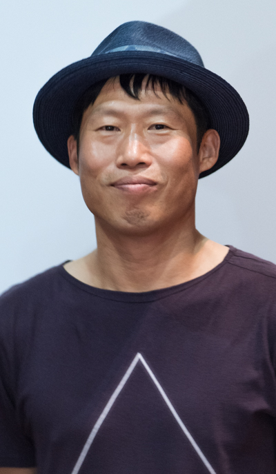 Yoo Hae Jin adalah aktor Korea Selatan, dia dikenal perannya dalam film-film seperti Moss, The Unjust, dan King and the Clown.