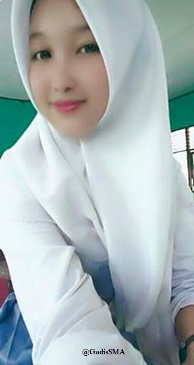 gadis-sma-berjilbab