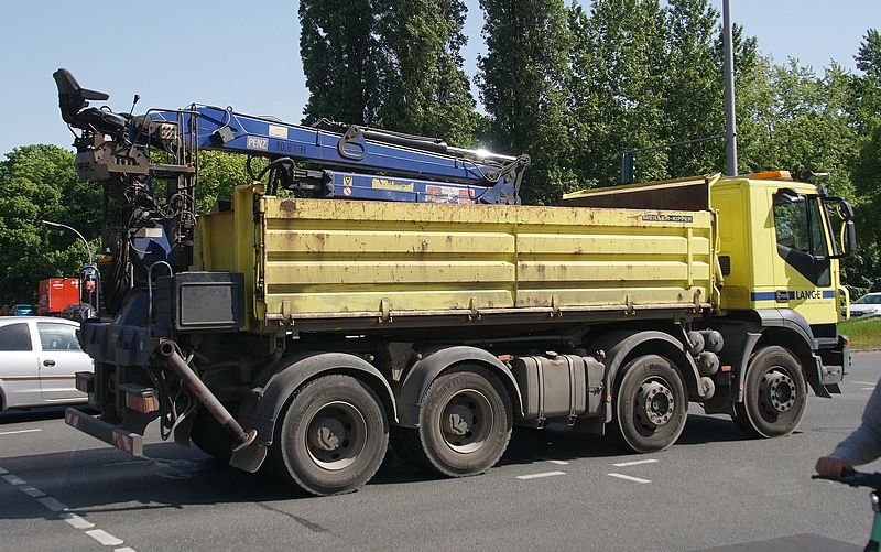 LKW mit Ladekran B-Siemensdamm-30-04-2024