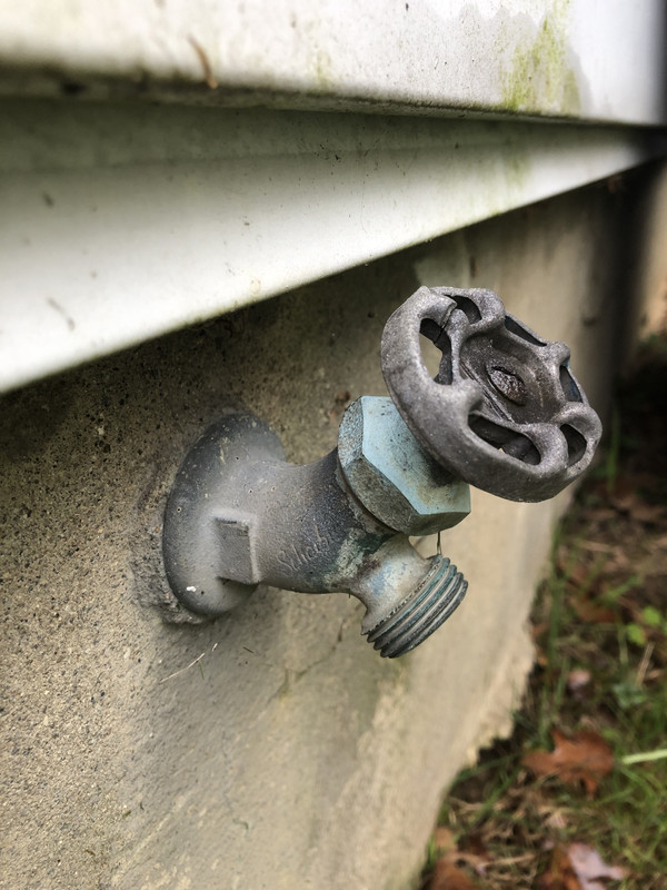 Outdoor Hose Spigot Shut off Valve in the Way