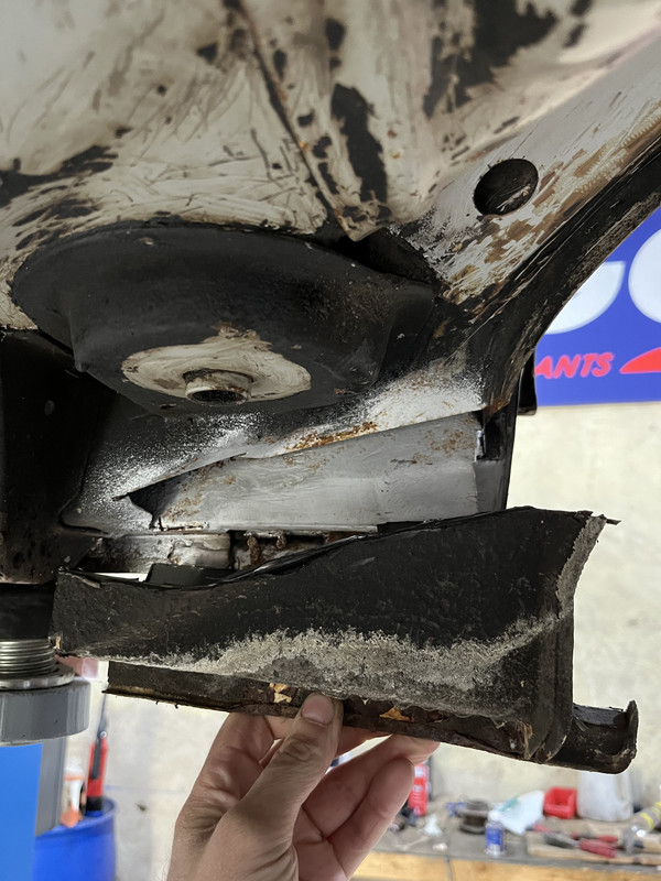 3EB7EDDE-D5A8-4F88-B9D9-CE326DCF8708