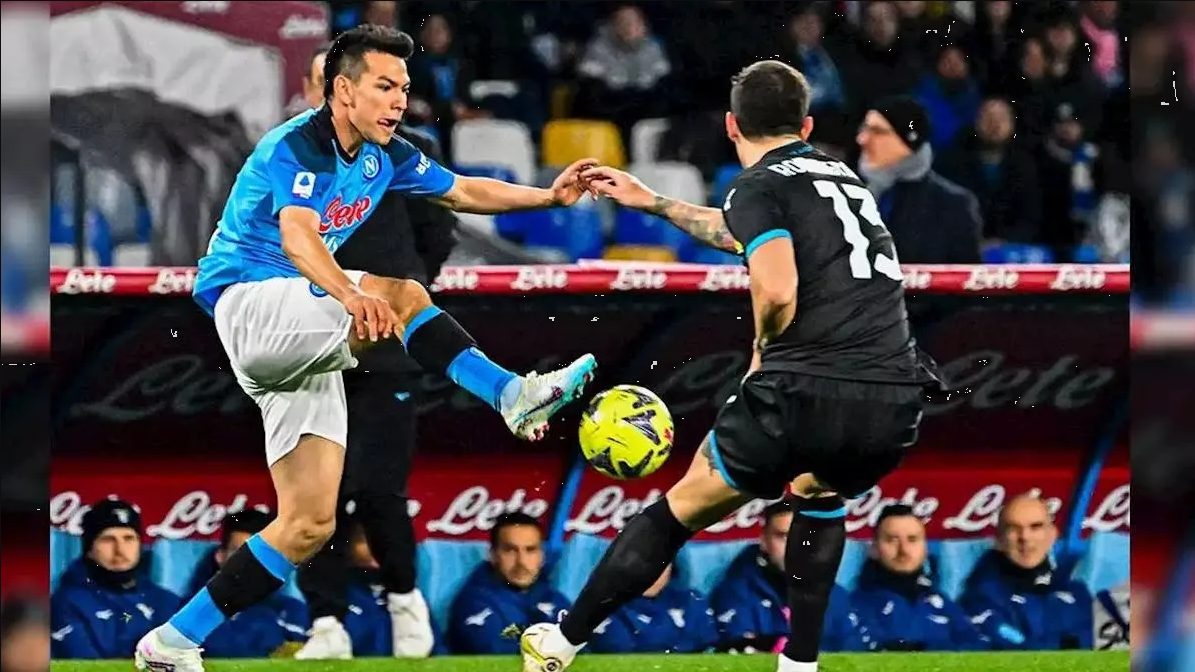 Chucky Lozano presente en la derrota del Napoli frente a la Lazio