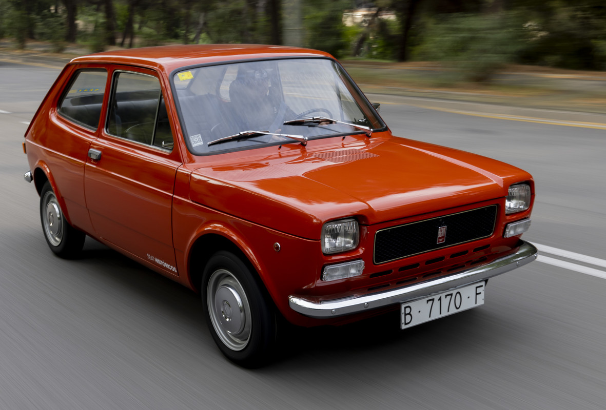 From-the-SEAT-127-to-the-Ibiza-50-years-of-driving-evolution_04_HQ