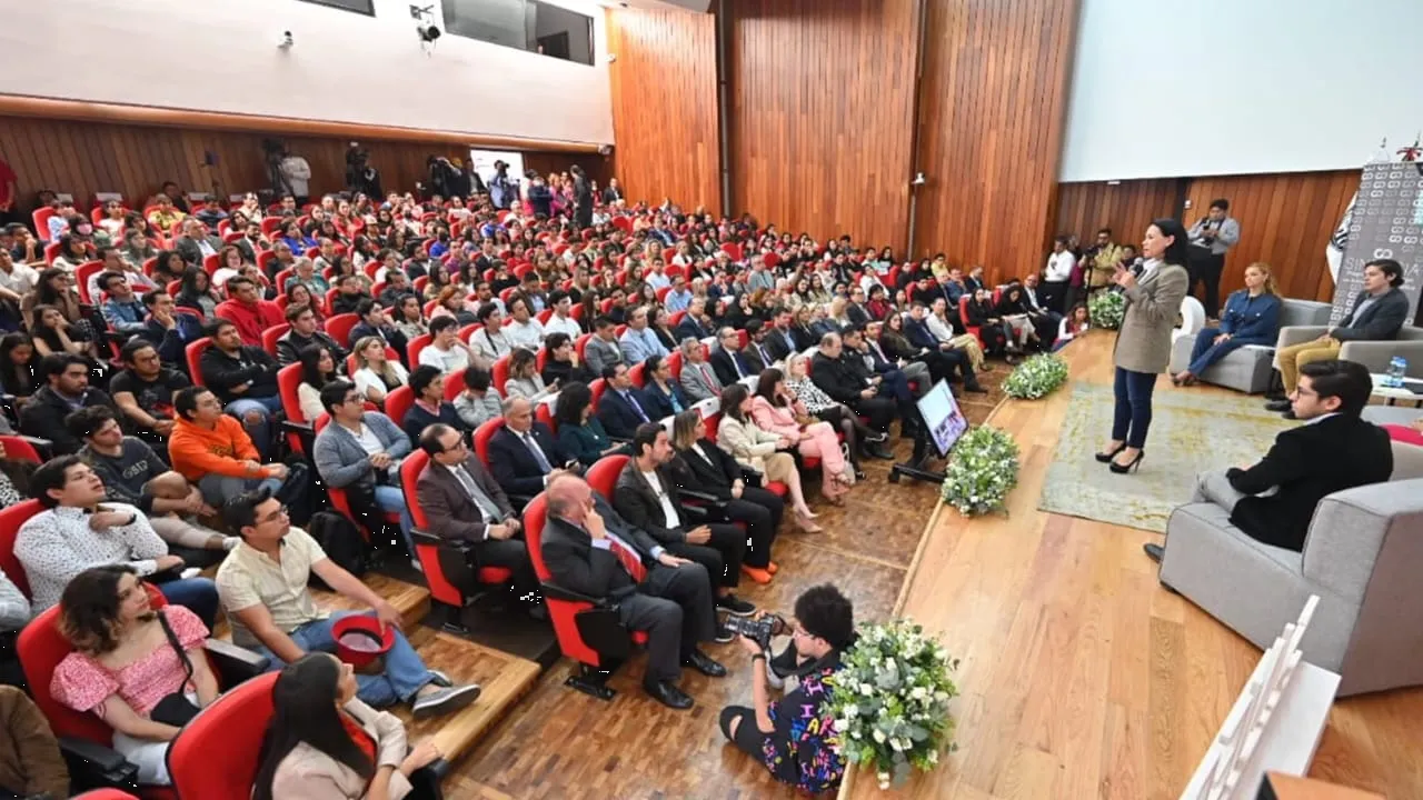 Sostiene Alejandra del Moral perspectiva familiar en el gobierno mexiquense