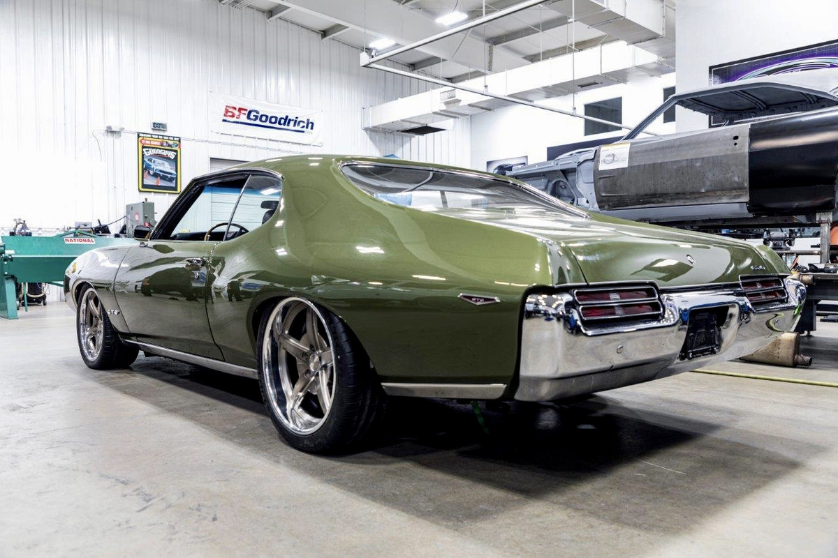 7EF47C8F-F8C9-4042-B877-293D3EE1DCC2