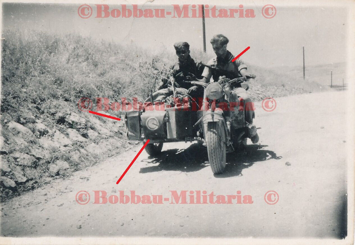 Italien 1944 Luftwaffe Fallschirmjäger-Division HG BMW Krad Emblem MPi 40