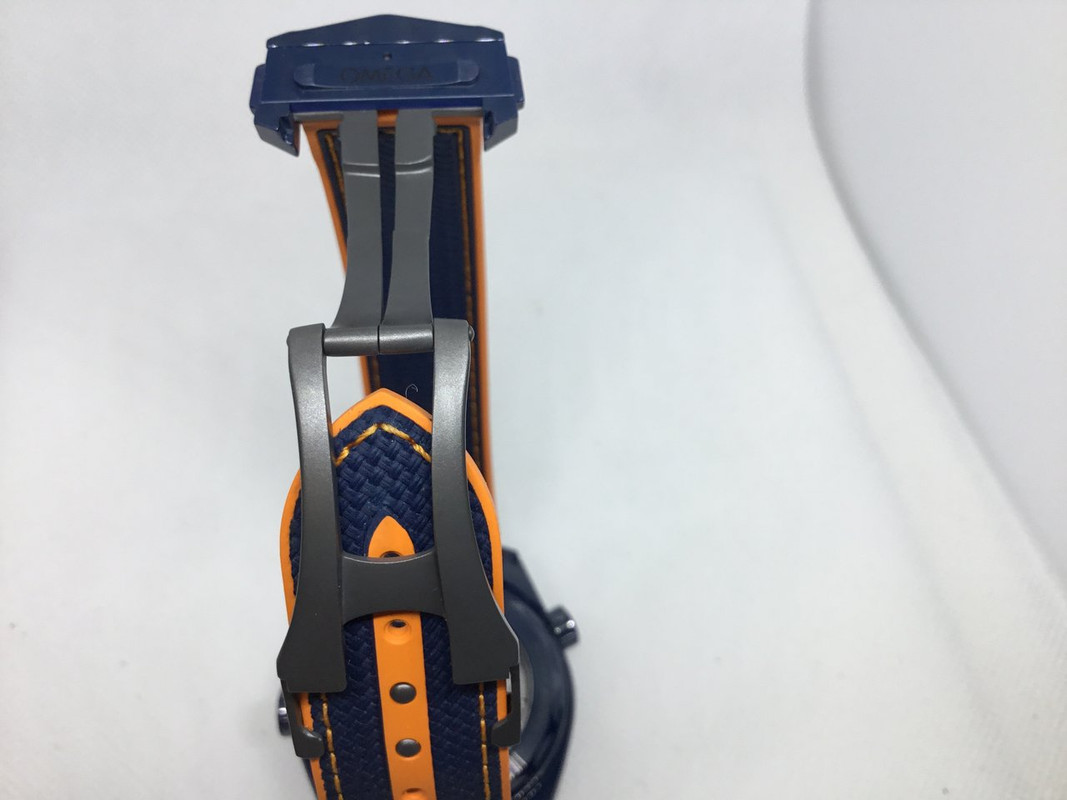 39673E1B-4D51-422D-8479-88BA2550C7F2