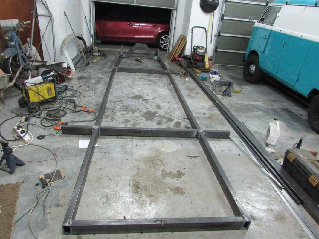 Flatbed truck cassis (3)