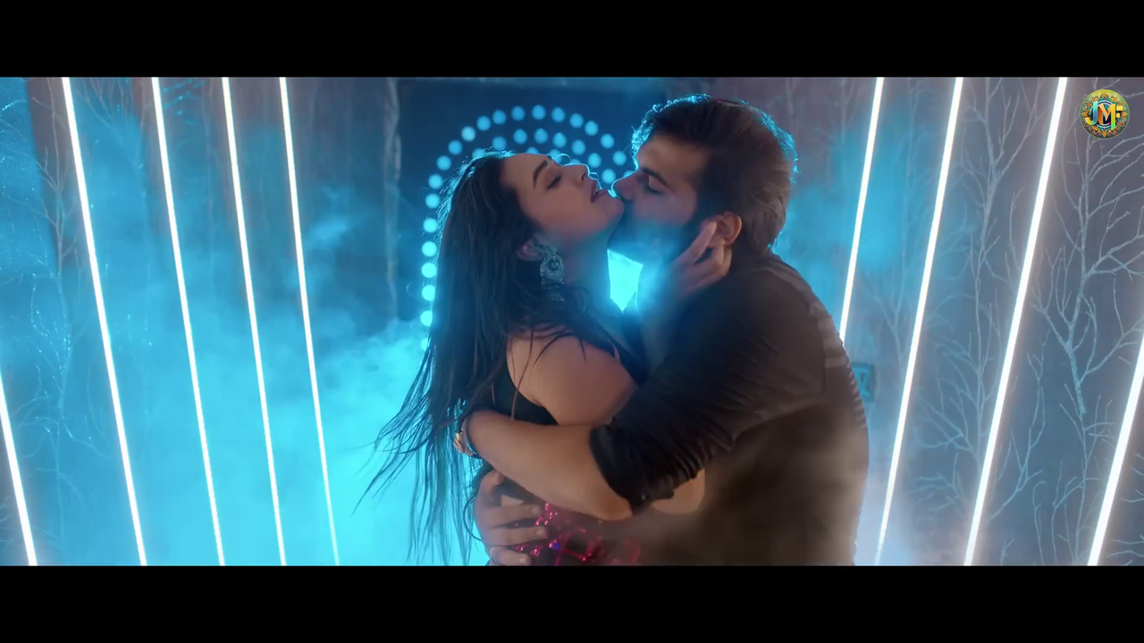 vlcsnap-2025-03-24-00h44m24s868