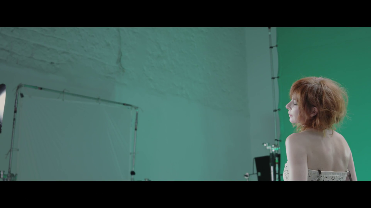 Mylène Farmer - L'Ultime Création - Sous Haute Tension0463