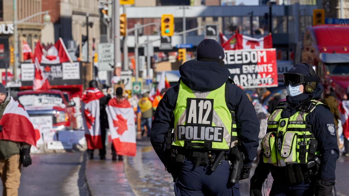 Suman casi 200 personas arrestadas en protestas de Canadá