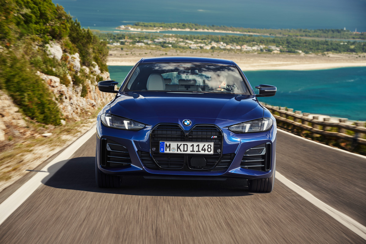 P90546587_highRes_the-new-bmw-m440i-xd