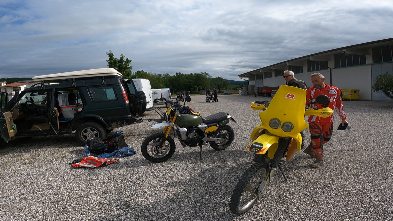 1000013823_1747509956473_094138