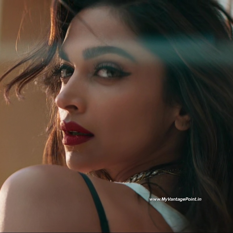 166-Deepika-Padukone-Hot-Scene-in-Pathaan-Movie-with-Shah-Rukh-Khan-My-Vantage-Point