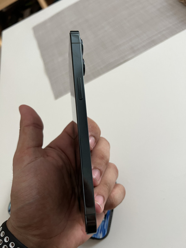 DE038CC4-4F0A-40F7-8E21-853AFA6EC622