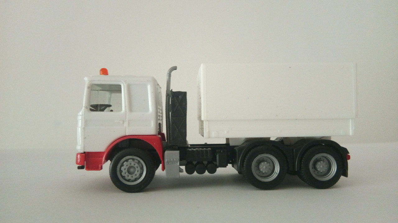 Mache (9244)