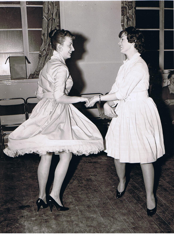 VAL AND HILDA. 1960.